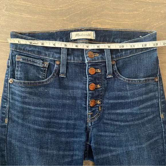 Madewell 9" High-Rise Skinny Jeans: Button-Front Edition - Picture 4 of 9